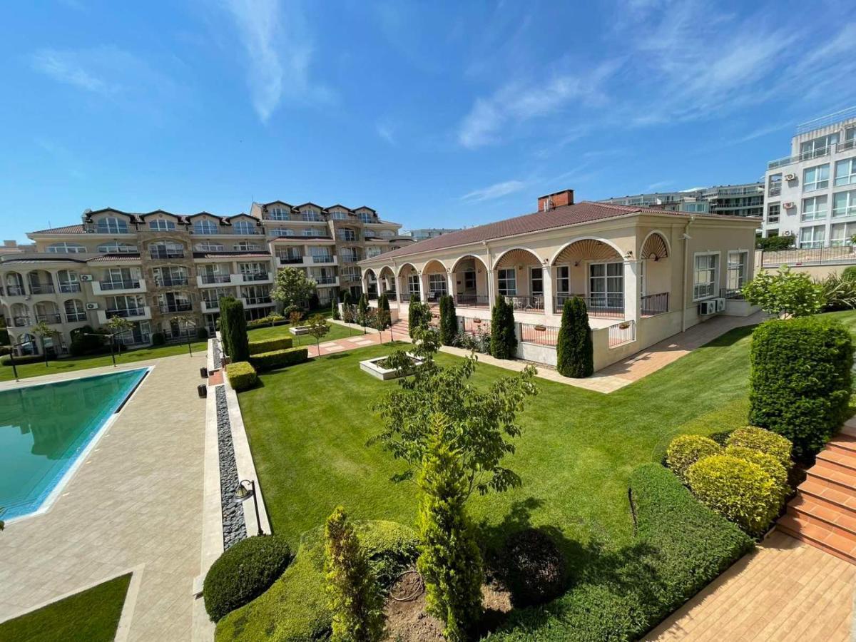 Provence Deluxe Apartment In Atia Resort Chernomorets Exterior photo